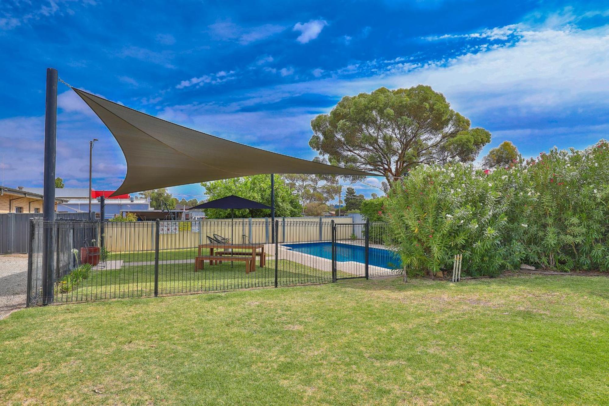 Robinvale Bridge Motel Exterior foto